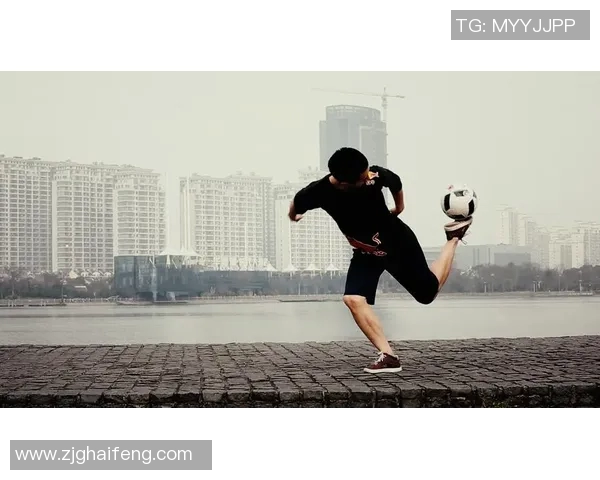 足球明星与路人激情对决街头足球赛精彩瞬间回顾