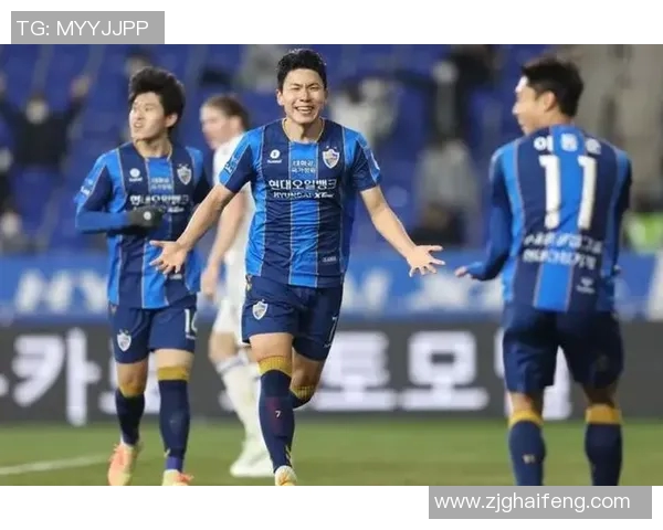 上海绿地迎战蔚山现代全力争胜展现亚洲足球魅力与激情 上海绿地迎战蔚山现代全力争胜展现亚洲足球魅力与激情